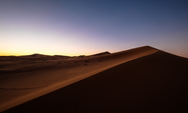 amazing evening view of dubai desert safari