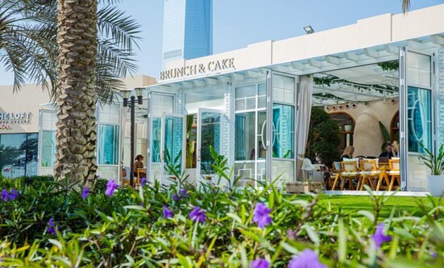 amazing restaurant view in dubai