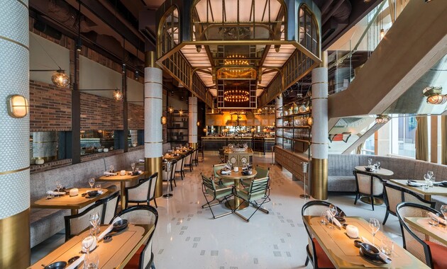 luxurious restaurant in dubai