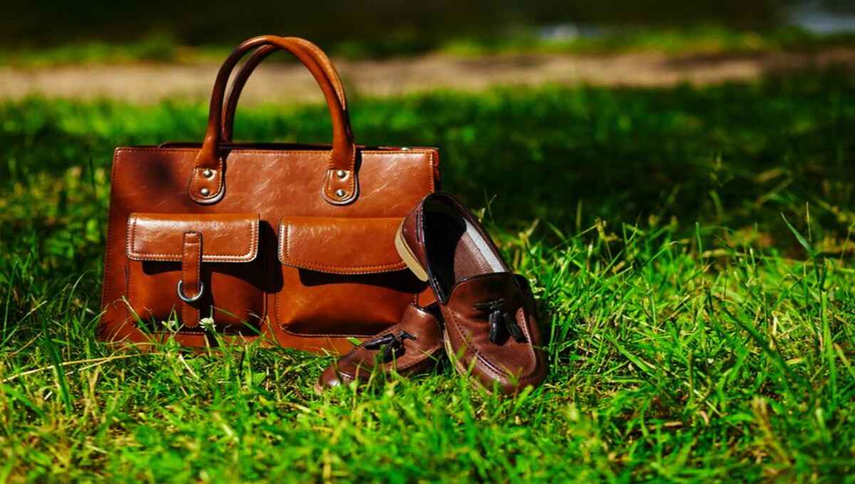 How to Clean Your Leather Purse StepbyStep Guide for a Spotless